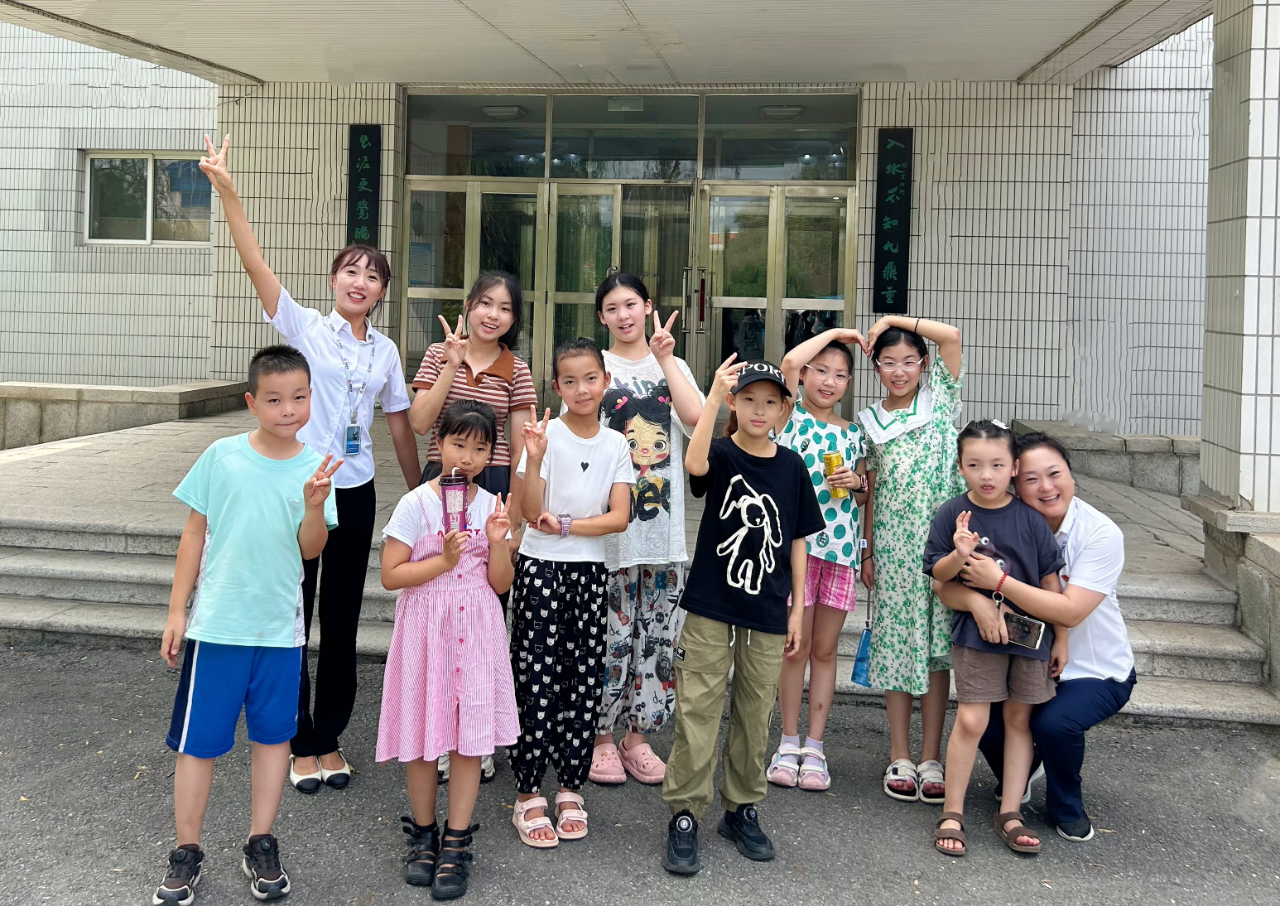老街腾龙集团、温泉集团、公服集团2024年暑期爱心托管班圆满结束